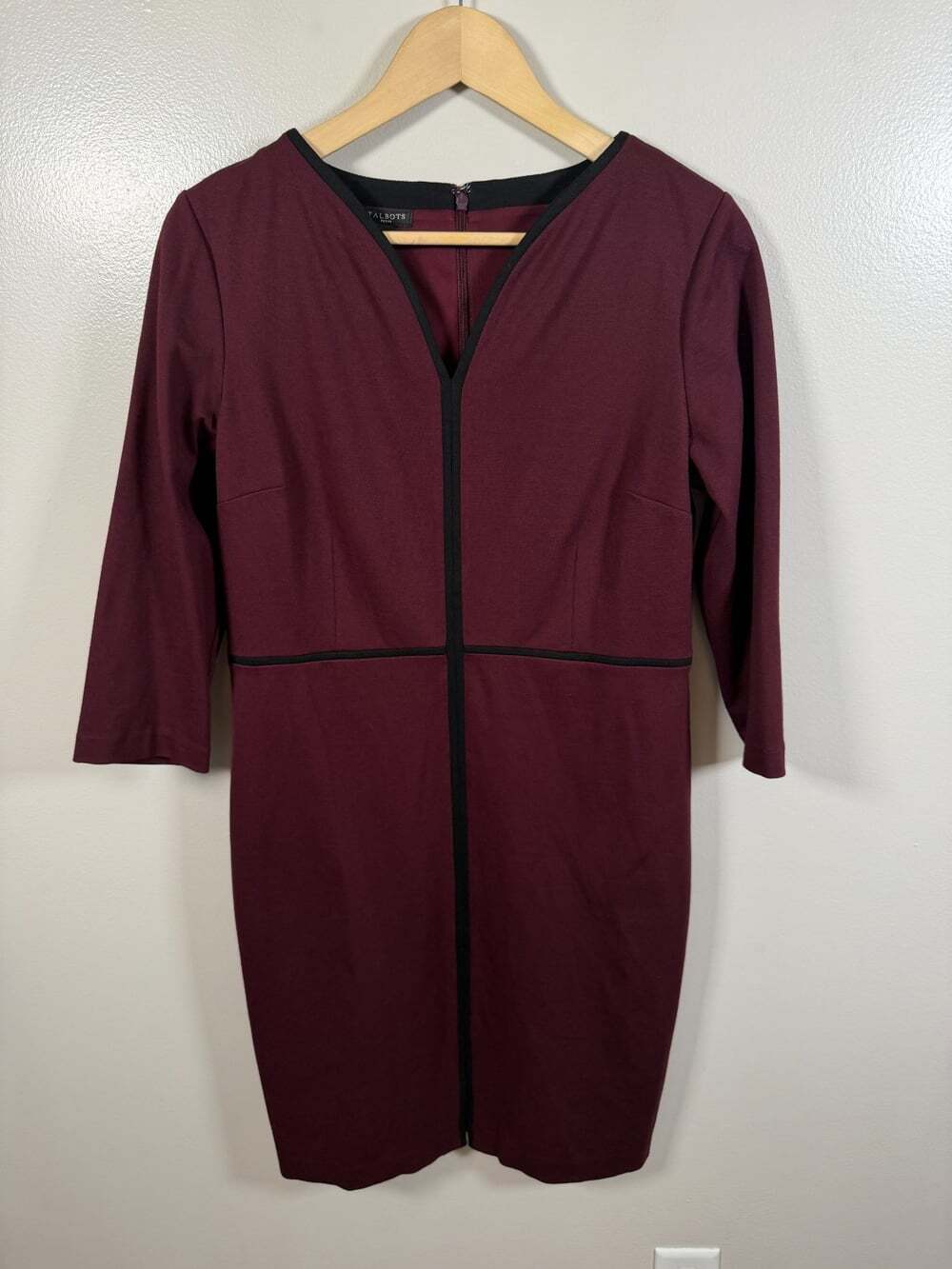 Talbots Ponte Sheath Dress Size 10 Petite Burgundy Work Office Career Business